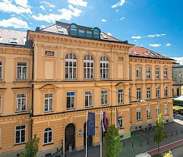 RAZPIS ZA VPIS V DODIPLOMSKE IN ENOVITE MAGISTRSKE ŠTUDIJSKE PROGRAME V ŠTUDIJSKEM LETU 2021/2022