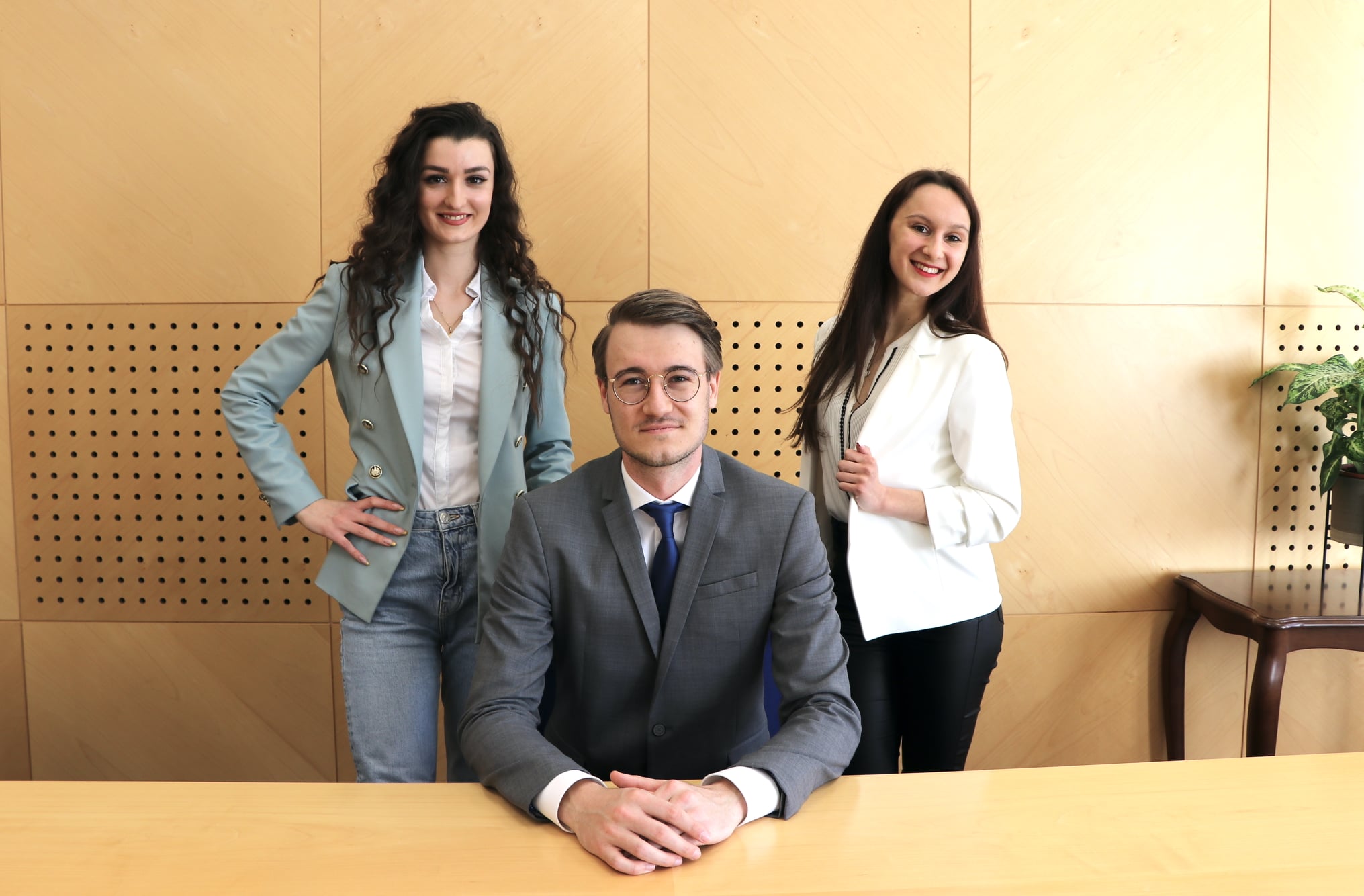 Udeležba študentov Pravne fakultete UM na mednarodnem tekmovanju Willem C. Vis International Commercial Arbitration Moot