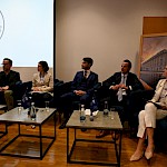 dr. Aleš Završnik, dr. Marjana Garzarolli, dr. Denis Baghrizabehi, dr. Matej Avbelj, dr. Maruša Tekavčič, dr. Maruša Tekavčic Veber na sekciji Digitalizacija pravosodja v teoriji in praksi (foto: Pravna fakulteta Univerze v Ljubljani)