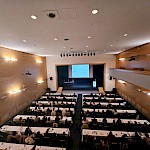 Predavanje v Turnerjevi dvorani