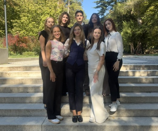 Skupinska fotografija tutorjev v štud. letu 2026/2027